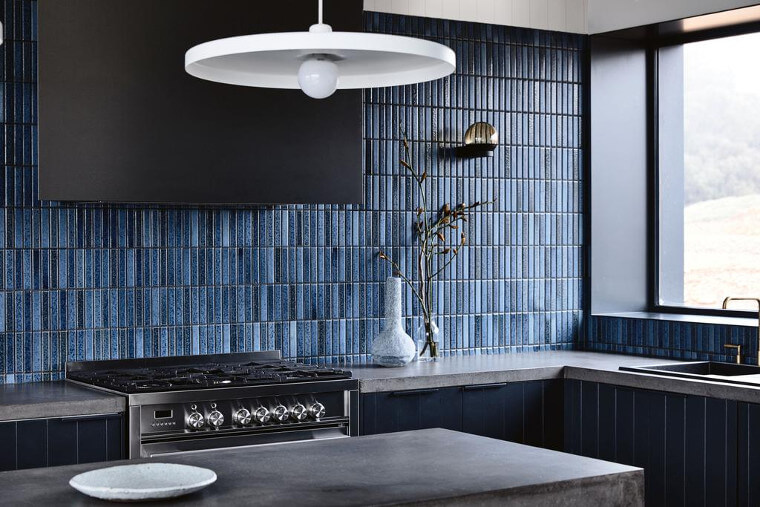 Pantone Kolor 2020 Classic Blue w kuchni